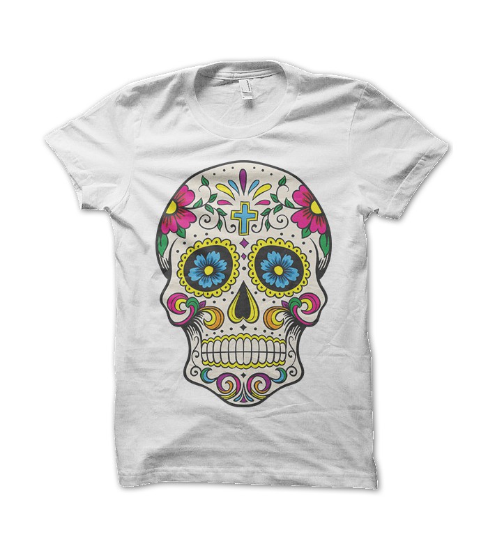 T-shirt tête de mort et fleurs. Tête décorée façon crâne mexicain